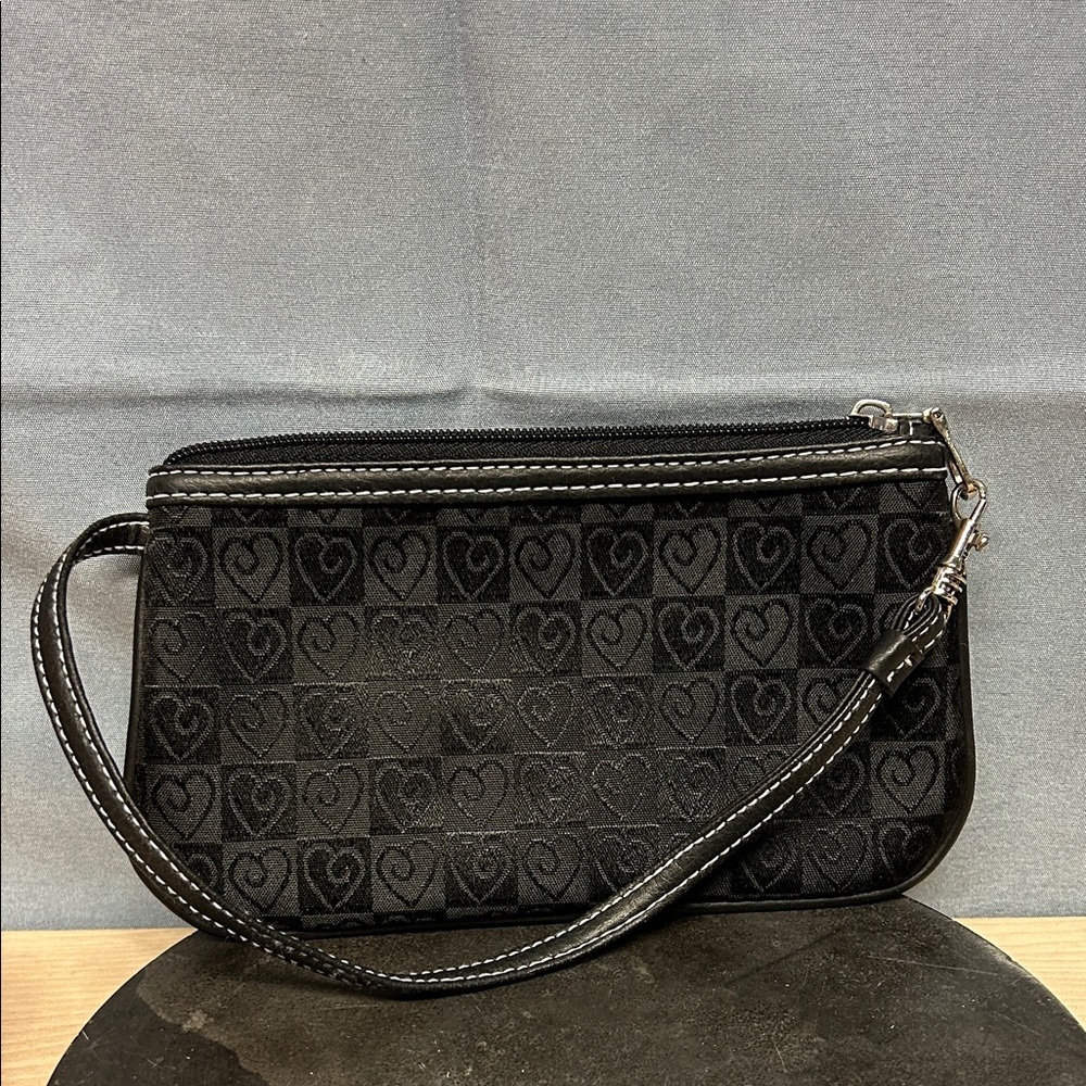 Black Heart Pattern Wristlet Clutch